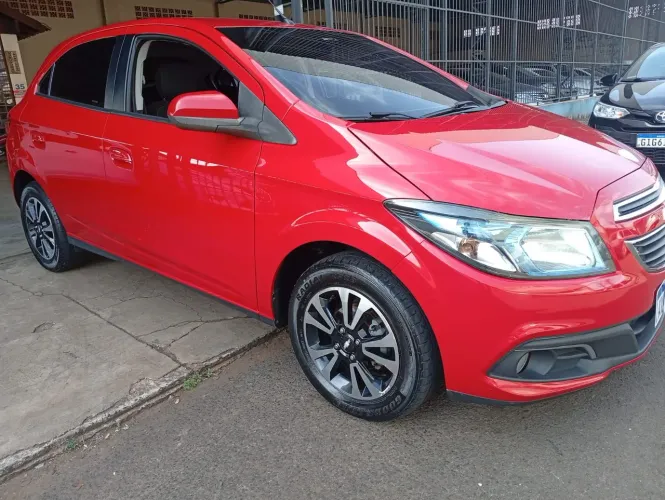 Chevrolet Onix Hatch LTZ 1.4 8V Flex Power Aut. 4P 2014