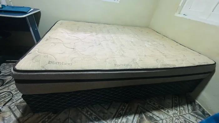 Cama box casal