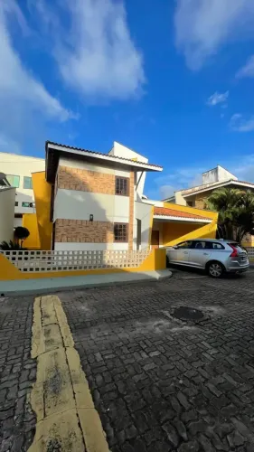 van94- Alugo casa de condomínio 3 quartos com projetados área de lazer privativa R$4.700,0