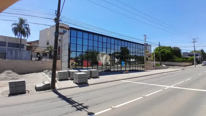 Pavilhão novo para locação, Av. Walter Jobim, Bairro Patronato, Santa Maria/RS