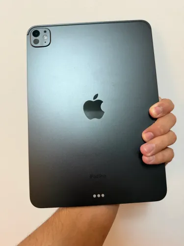 iPad Pro M4 Cinza Espacial 256 GB