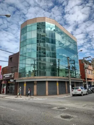 Prédio Comercial com 700m² no Centro