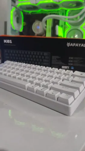 Teclado mecanico k61 OTIMO PARA JOGOS