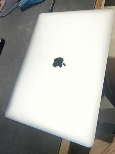 MacBook Pro 2019 2,6GHz 16Gb RAM 500GB