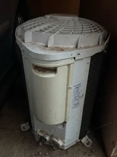 Condensadora ar condicionado para reparo 