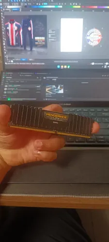 Memória DDR4 8Gb Vengeance