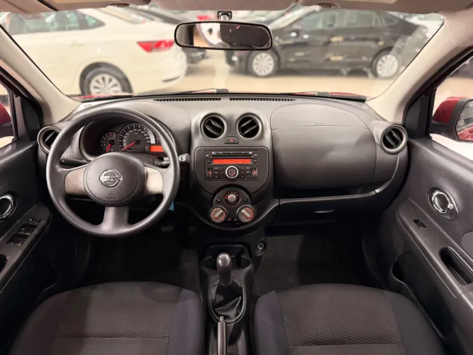 Nissan March SV 1.6 16V Flex Fuel 2013