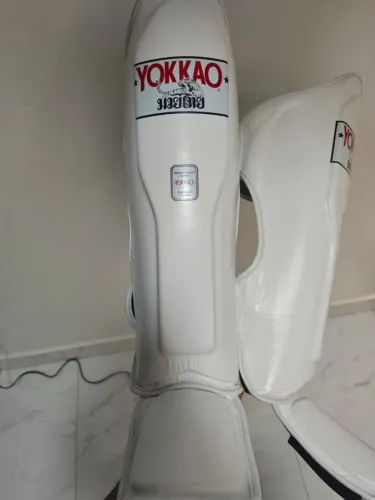 Caneleira muay thai Yokkao Medio