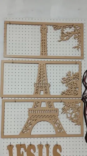 Trio de quadros Torre Eiffel em MDF 