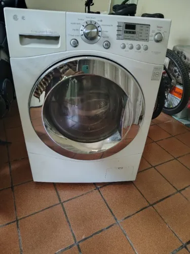 Vendo Máquina lava e seca LG 8,5 kg