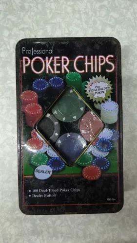 100 Professional Poker Chips - Lata com 100 fichas + Dealer