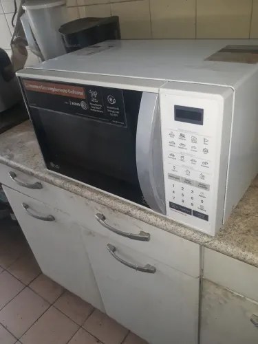 Micro ondas LG grande