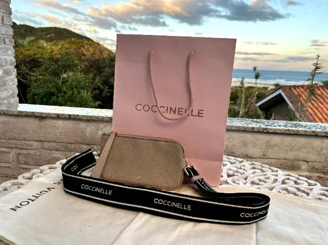 bolsa marca italiana coccinelle original couro nova com etiqueta