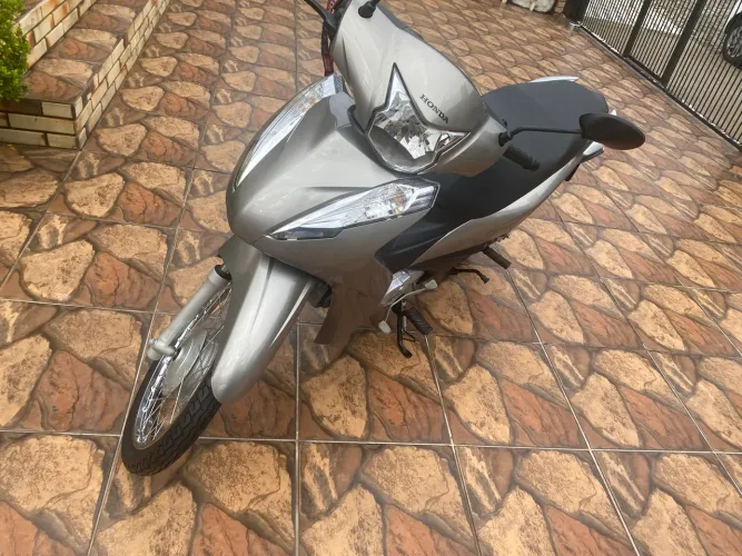Vendo moto biz 110!