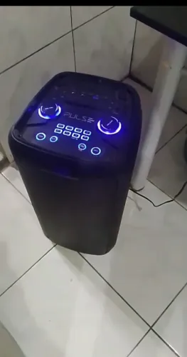 Caixa de som amplificada