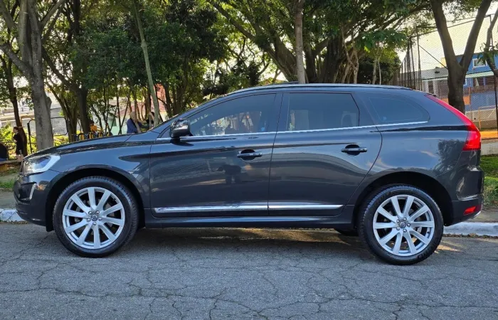 Volvo XC 60 T-6 Inscription 2.0 FWD 5P 2015
