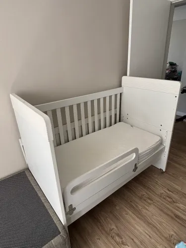 Berço que Vira Minicama Branco - Excelente Estado