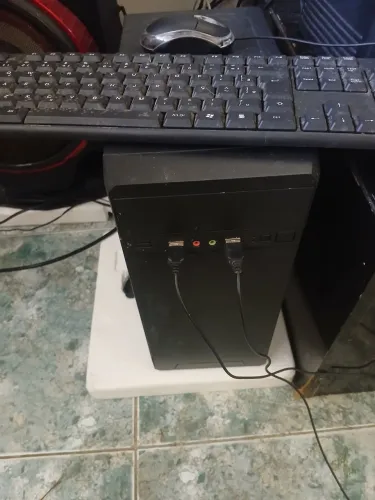 R$250 Vendo um computador windons 7 CPU