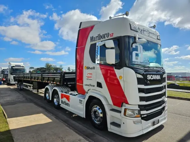 Scania R450 6x2 Ano 2021 Euro 5 Automático Personalizado  + Carga Seca Estrada 15.50mts