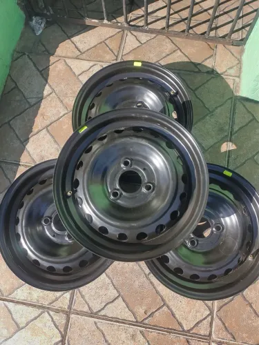 Roda aro 14 Nova Reno Wind 200 reais a unidade ZAP *