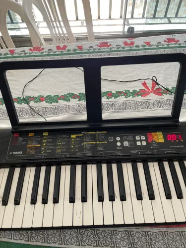 Teclado Yamaha