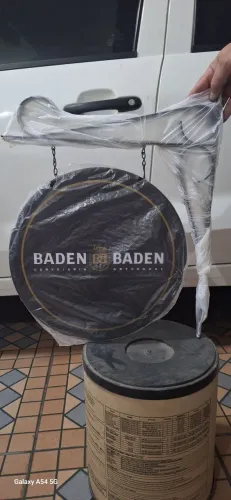 Kit de baldes e taças, luminosoe mão francesa 