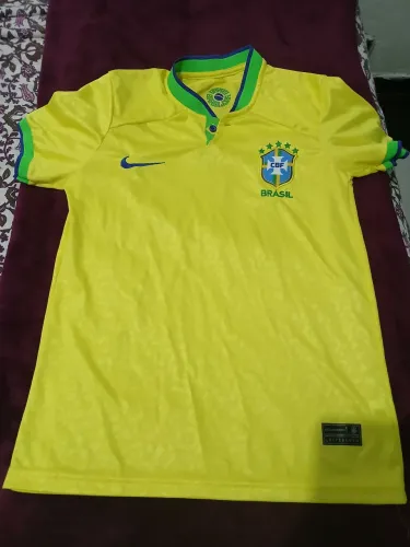 Camisas esportivas