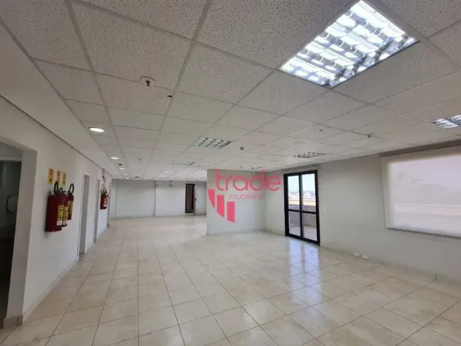 Salas Comerciais para Alugar no Bairro Alto da Boa Vista em Ribeirão Preto com Sacada.