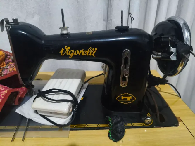 Máquina de costura e Bordado