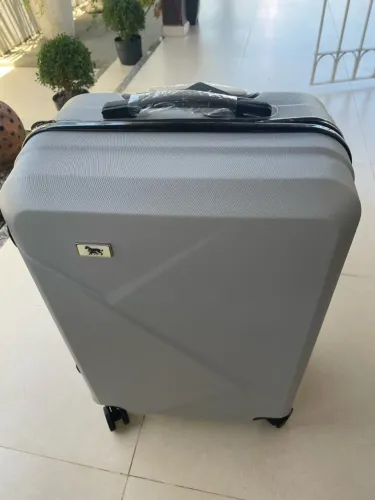 Mala nova, nunca usada à venda 