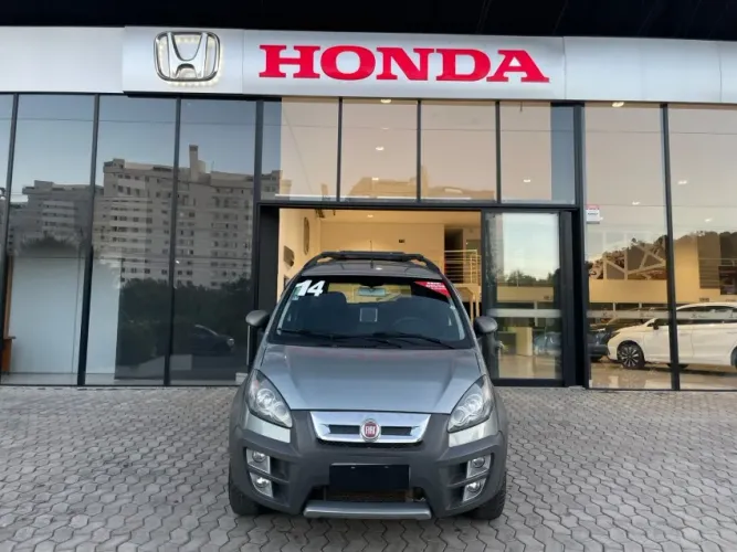 Fiat Idea Adv.ext./adv.ext. Loc. 1.8 Flex 5P 2014