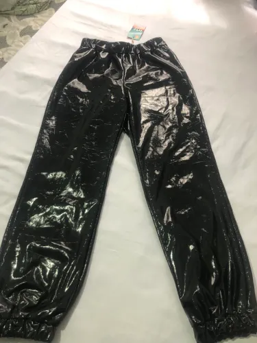 Calça em vinil preta Marca Triz