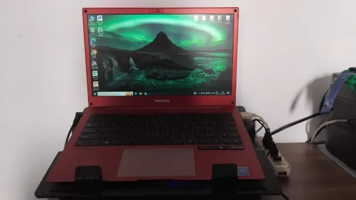 Notebook Positivo MPlus Intel QuadCore 4gb Ram Ssd 64gb Vermelho