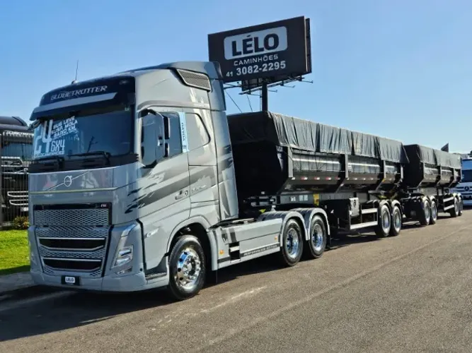 Volvo FH 540 6x4 Bug Leve Mola Ano 24 + Rodocaçamba Librelato Ano 23 35m³ dolly rebaixado