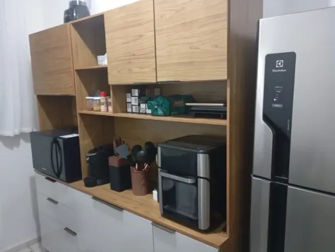 ARMÁRIO DE COZINHA
