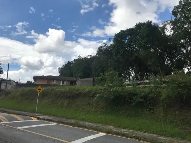 Vende-se Terreno no Centro de Araucária