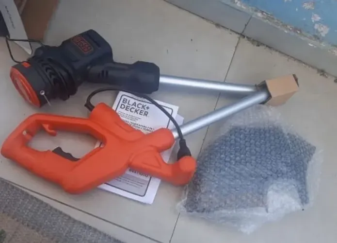 Cortador de grama Black + Decker no precinho!