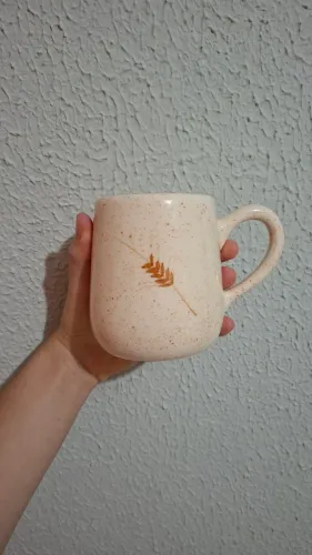 Caneca de cerâmica pintada à mão 500ml
