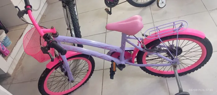 Vendo bicicleta infantil nova sem marcas de uso