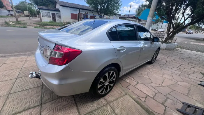 Honda Civic Sedan LXR 2.0 Flexone 16V Aut. 4P 2014
