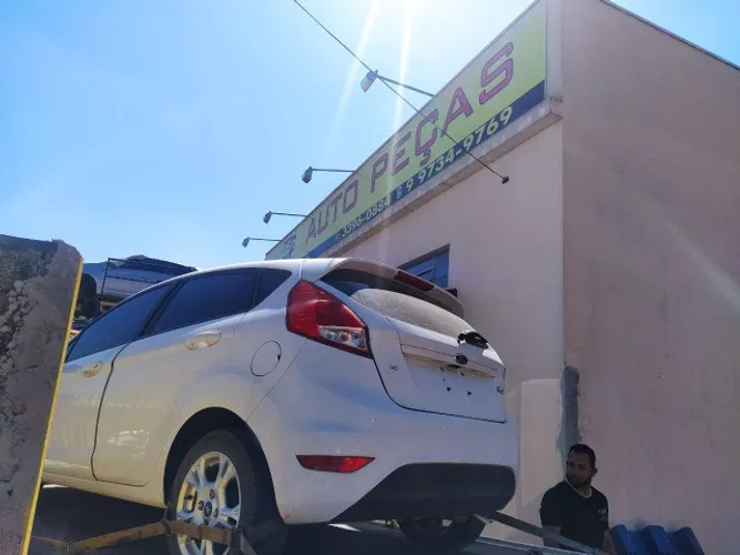 Sucata New Fiesta Retirada da peças