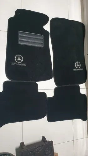 Mercedes c203 jogo de tapetes novos originais