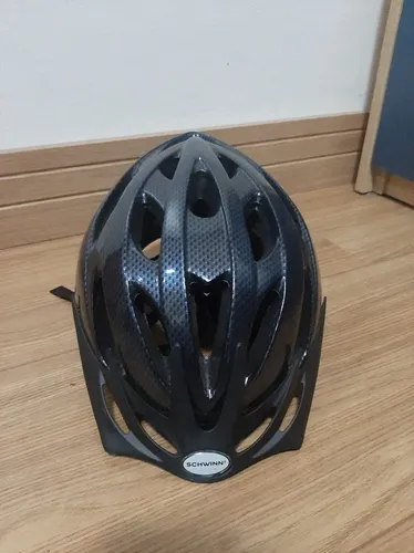 Capacete schwinn preto