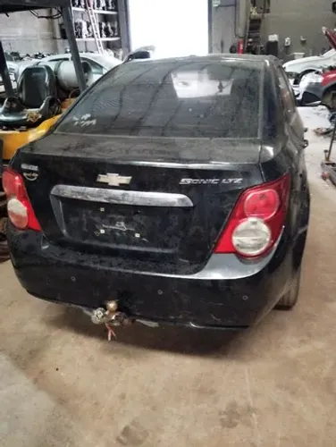 Sucata Chevrolet Sonic automático