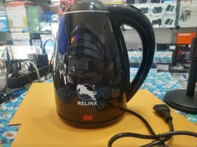 Chaleira Elétrica Inox 1,8L 220V 1800W