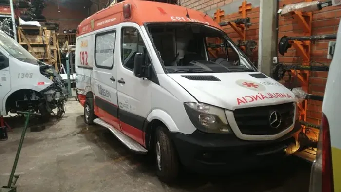 Frentão Sprinter 415 / 515 2017 Até 2019