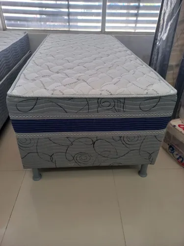 Cama Box Solteiro com excelente acabamento e conforto