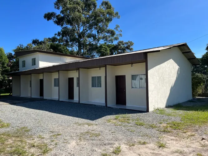 Alugo Kitnet mobiliada no bairro IPEROBA em São Francisco do Sul  - SC
