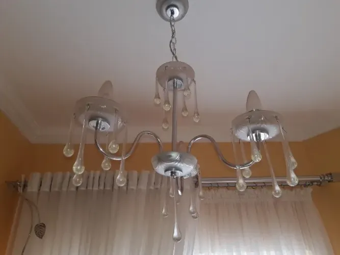 Lustre Clássico, Candelabro c/ 3 Lâmpadas, Pingentes de Cristal