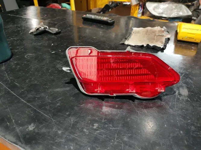 Lanterna parachoque traseiro RAV4 2013 2014 2015